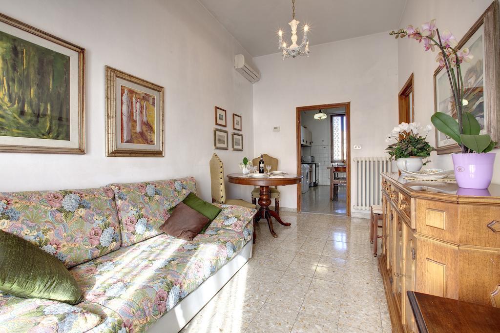 Appartamento Alfanihouse Floransa Oda fotoğraf